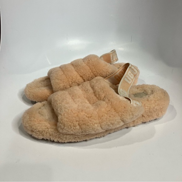 UGG Fluff Yeah platform slippers light peach size 11โ - Picture 2 of 10